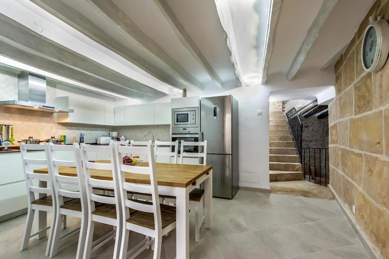 Holiday home Superb House 200M From The Center Of Pollensa By Renthousing Villa