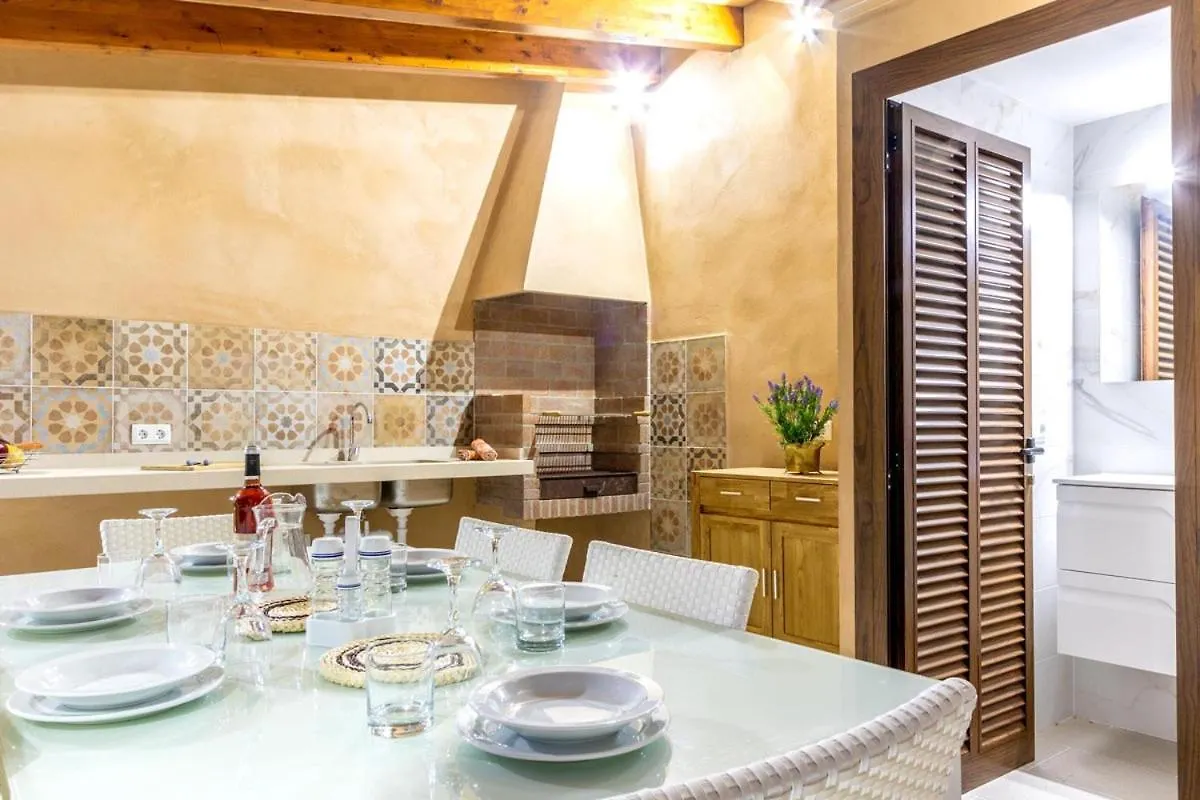 Superb House 200M From The Center Of Pollensa By Renthousing Villa Holiday home Pollenca