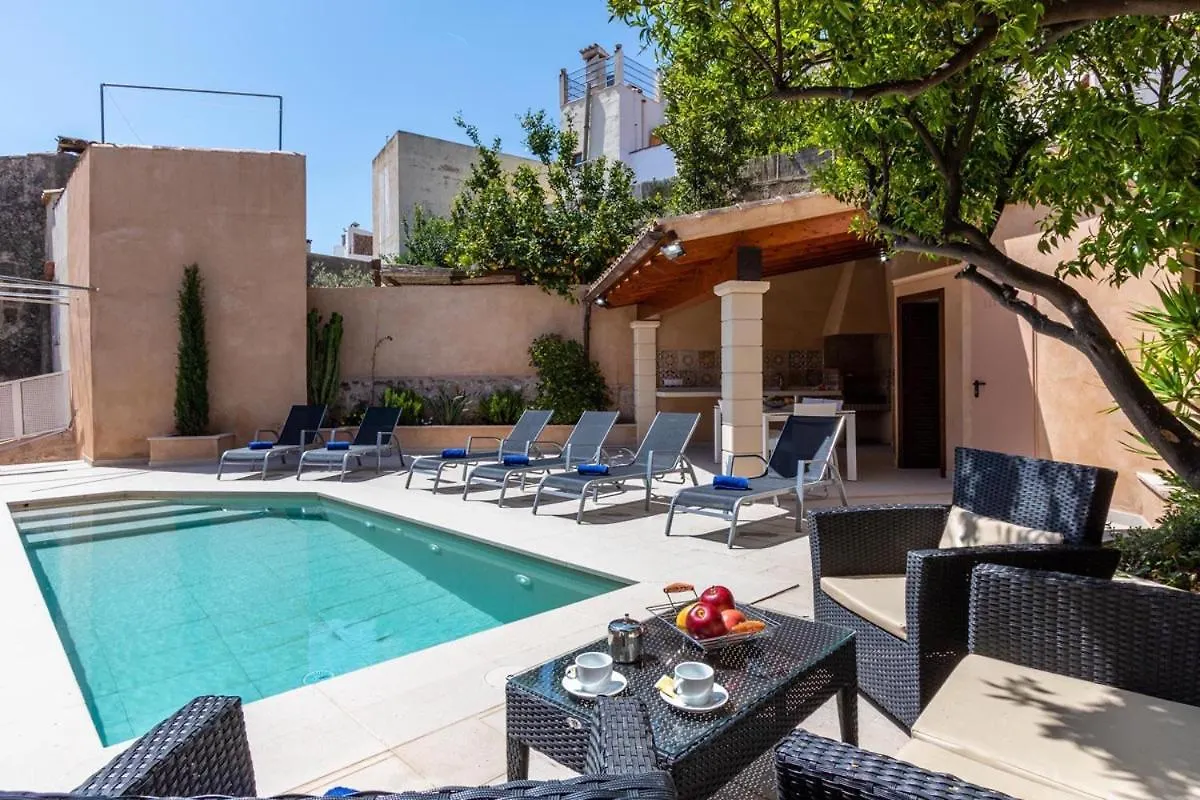 Superb House 200M From The Center Of Pollensa By Renthousing Villa